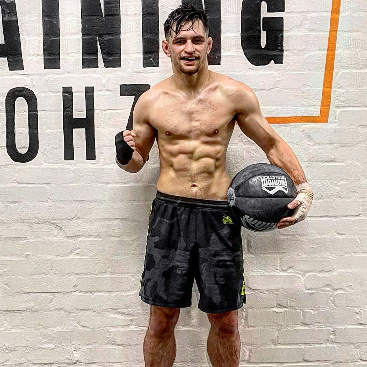 Phantom Athletics Training Ball – ideal für funktionelles Training im Kampfsport, um Explosivität, Schnelligkeit und Core-Muskulatur gezielt zu verbessern.