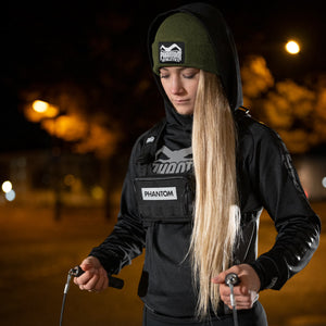 Robuste Phantom Athletics Beanie Team Army mit breitem Umschlag und Phantom-Logo, ideal für Sport und Freizeit.
