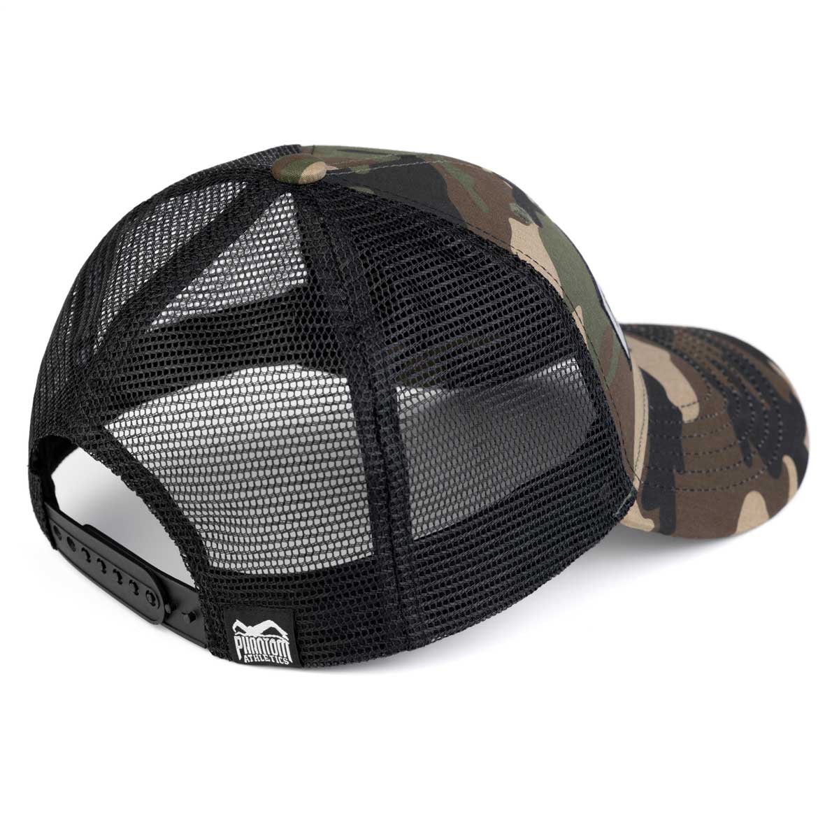 Phantom Cap für Kampfsportler im Trucker Style mit atmungsaktivem MESH Teil an der Hinterseite. Grün Camo mit gebogenem Schirm und hochwertig gesticktem Phantom Logo welches reflektiert. Ideal für dein Outdoor Workout und perfekt für alle MMA Kämpfer, Boxer, BJJ Kämpfer, Thaiboxer oder Kickboxer.