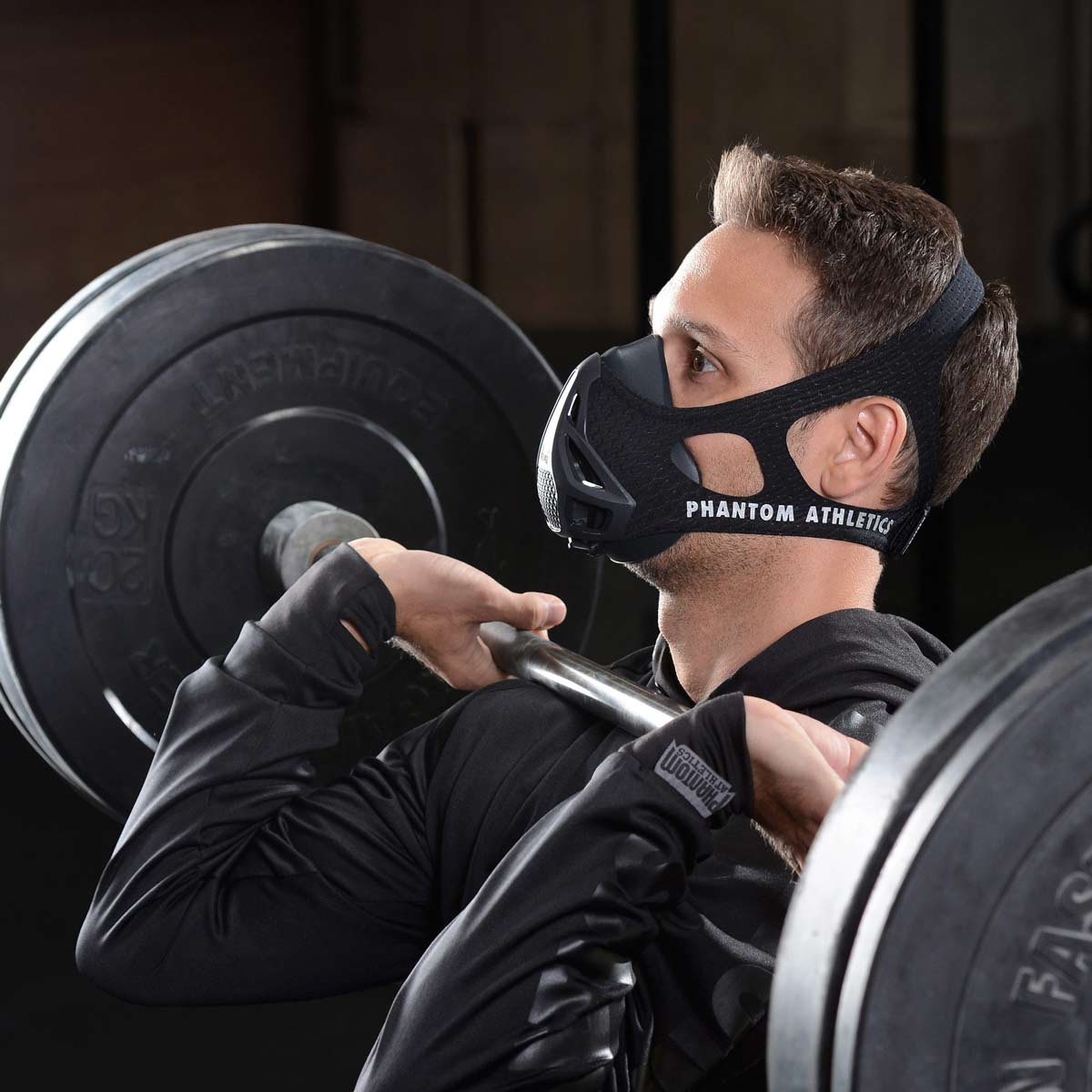 Die Phantom Training Mask verbessert gezielt deine Atemleistung und mentale Stärke. Optimal für Kampfsportler, die ihre Ausdauer für Sparring, Grappling oder Kickboxen maximieren möchten.