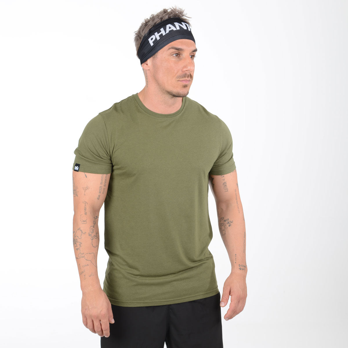 Phantom Athletics Headband Zero, ideal für Muay Thai, MMA und Kickboxen. Strapazierfähiges Material sorgt für lange Haltbarkeit und maximale Leistung im Training.