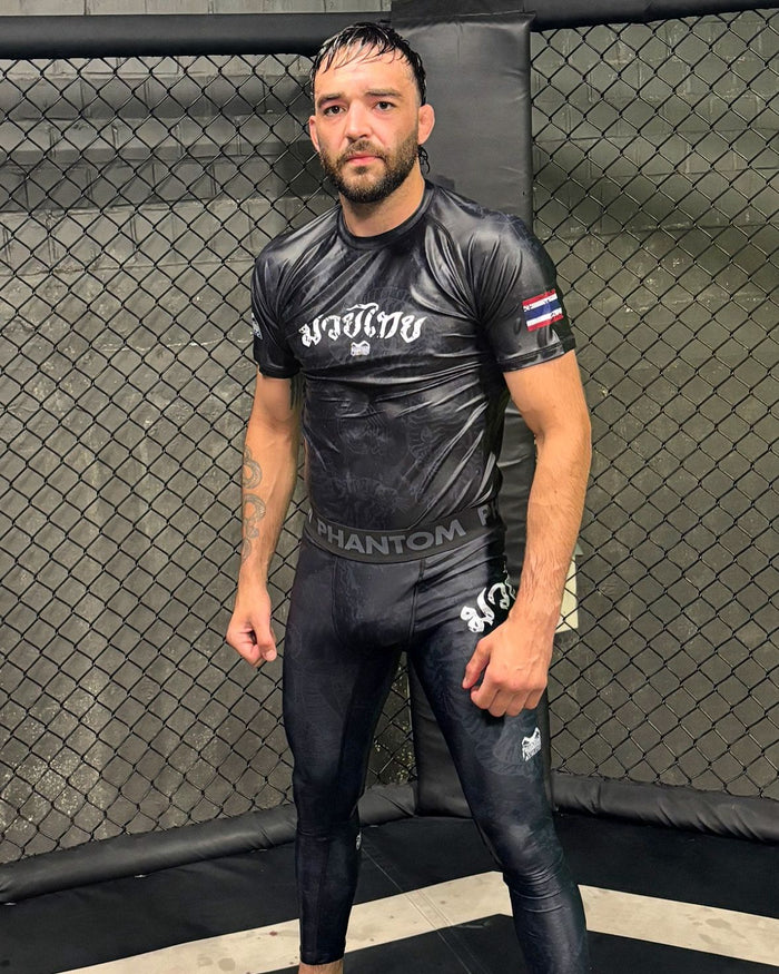 Mixed Martial Arts (MMA)-Fighter Ayton 