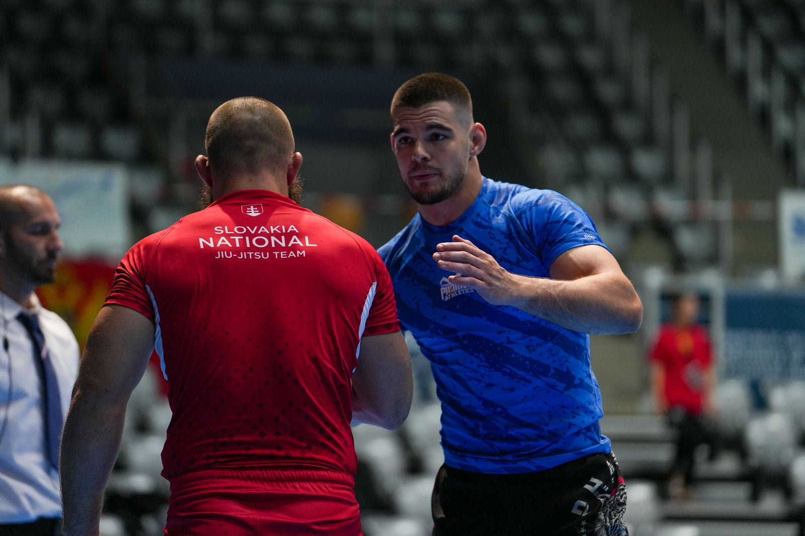 BJJ-Blackbelt und Phantom Athletics Athlet Paul Pietsch mit Phantom Athletics Rashguard und Shorts während einem Kampf