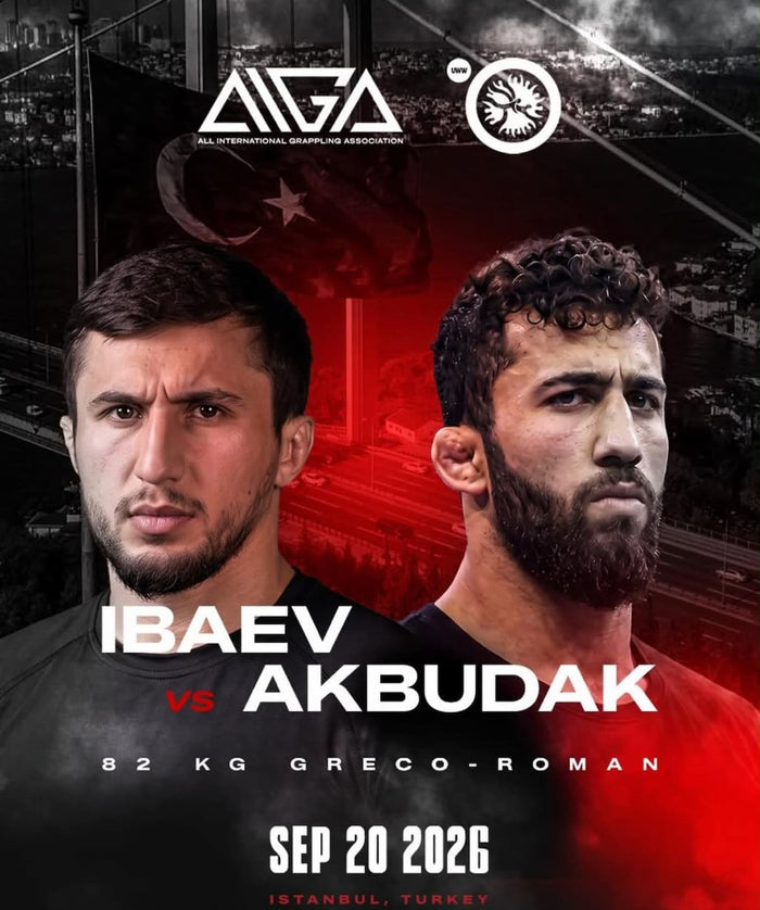 Idris Ibaev vs. Burhan Akbudak bei der All International Grappling Association in Istanbul, Türkei