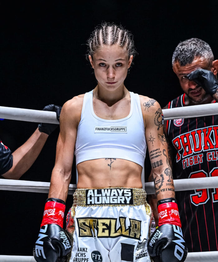 Stella Hemetsberger kurz vor dem Kampf bei ONE Championship