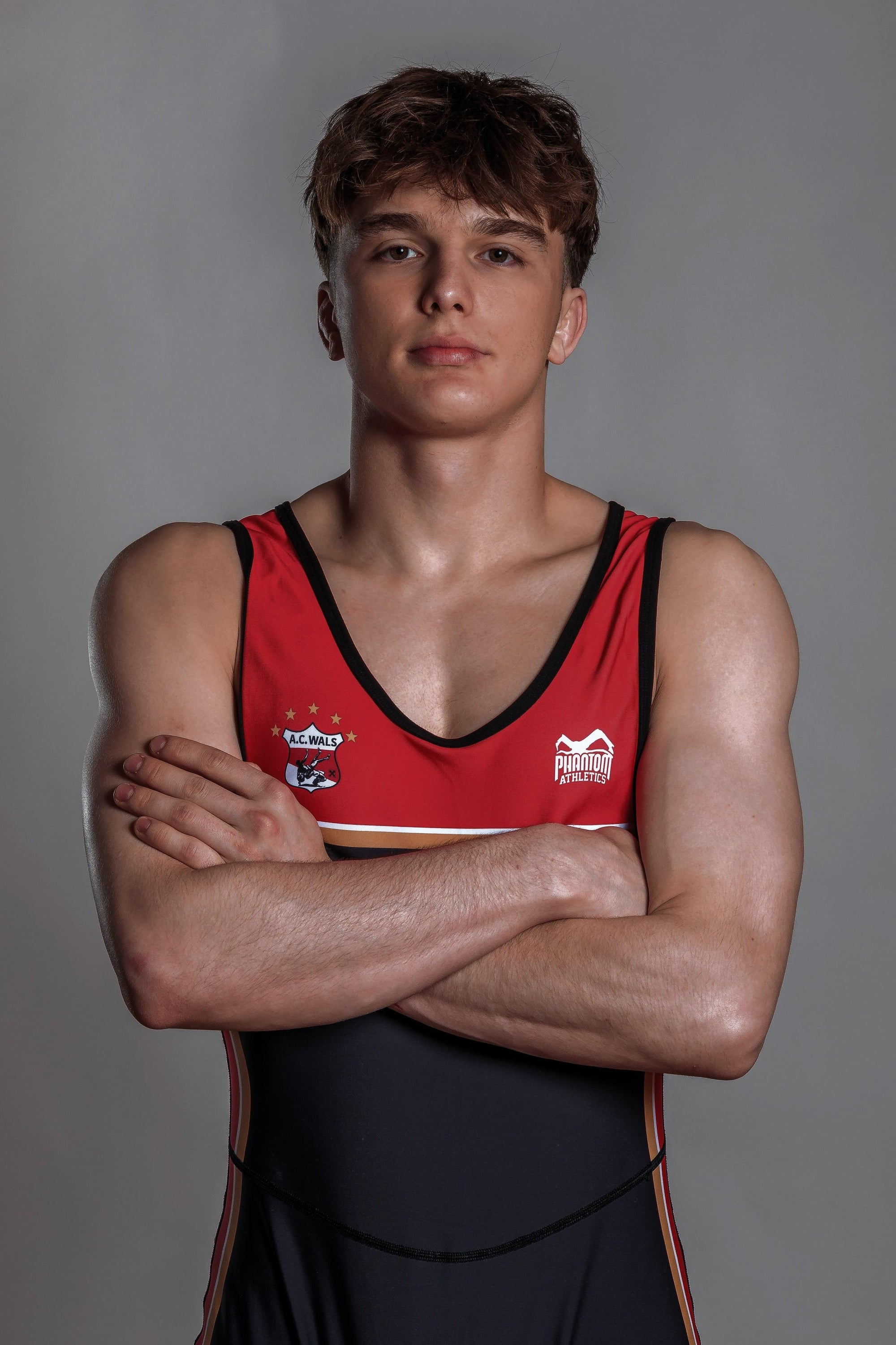 Ringer Muhamed "Bektemago" Bektemirov mit Phantom Athletics Ringertrikot