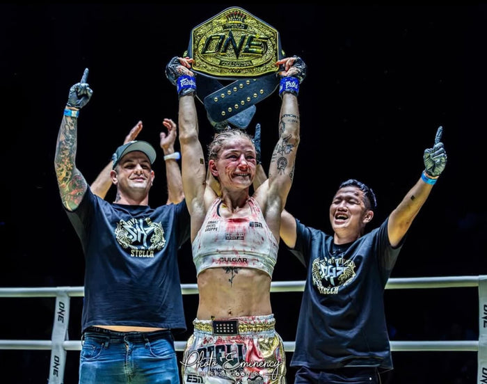 Stella Hemetsberger gewinnt den Weltmeistertitel bei ONE Championship