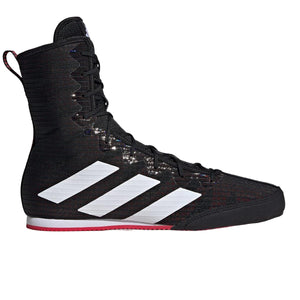 Leistungsstarke Boxschuhe „Box Hog 4“ von Adidas in Schwarz für Boxtraining, Sparring und Kampfsport. Bieten optimalen Halt, hohen Komfort und maximale Performance für Training und Wettkämpfe. Ideal für ambitionierte Boxer.
