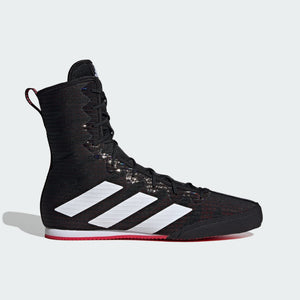 Adidas Box Hog 4 Boxschuhe in Schwarz – leicht, stabil und perfekt für schnelle Beinarbeit im Boxen. Ideal für Training und Wettkampf auf jedem Niveau.