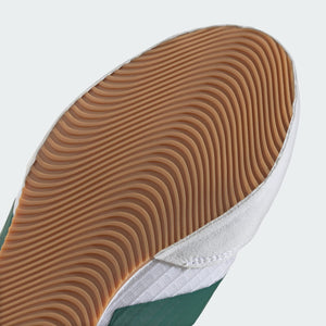 Adidas Box Hog 4 in Weiß-Grün – entwickelt für Leistung im Ring. Ideal für Boxsportler, die auf Tempo, Präzision und festen Stand setzen.