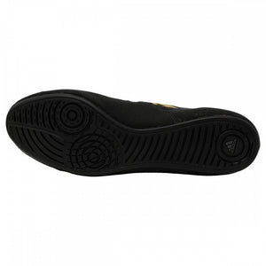 Das atmungsaktive Obermaterial dieser adidas Ringerschuhe bietet hervorragende Belüftung und hält deine Füße auch bei harten Sparrings angenehm kühl. Ideal für den täglichen Einsatz im Kampfsport.