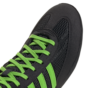 Der Adidas Combat Speed 4 Ringerschuh. Eine wahre Legende untern Ringern und einer der beliebtesten Ringerschuhe auf dem Markt. Mit überragender Passform einer schlanken Bauweise und einem tollen Preisleistungsverhältnis bietet dir der Combat Speed 4 Ringerschuh von Adidas alles was du auf der Matte brauchst. Hier in einer auffälligen Schwarz/Grünen Farbe.
Code: 2025