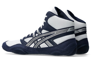 Mit ihrer leichten Konstruktion und dem modernen Design sind die Asics Snapdown 4 Ringerschuhe in Midnight Blue/Silver ideal für intensives Training und Wettkämpfe im Ringen.