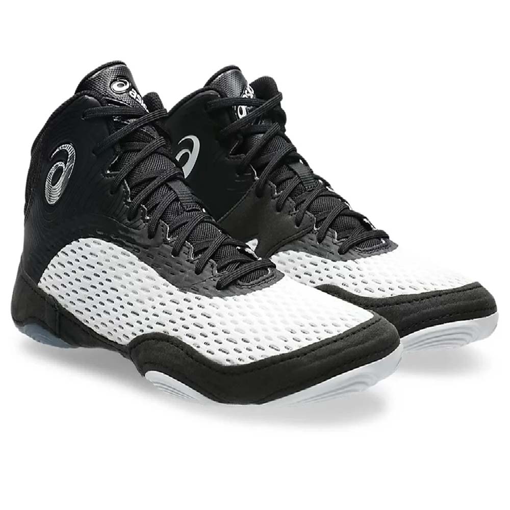 Die weißen Asics Split Elite Wrestling-Schuhe bieten dank ihres atmungsaktiven Mesh-Obermaterials und der einzigartigen Split-Sohle maximale Bewegungsfreiheit und Stabilität für Ringer und Kampfsportler.
