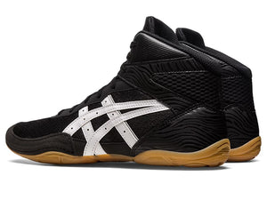 Leichter Ringerschuh Asics Matflex 7 Schwarz – Dieser Schuh kombiniert Flexibilität und Stabilität in einem minimalistischen Design. Die atmungsaktive Mesh-Oberfläche hält die Füße trocken, während die strapazierfähige Sohle für exzellenten Grip auf der Matte sorgt. Perfekt für intensives Training und Wettkämpfe.