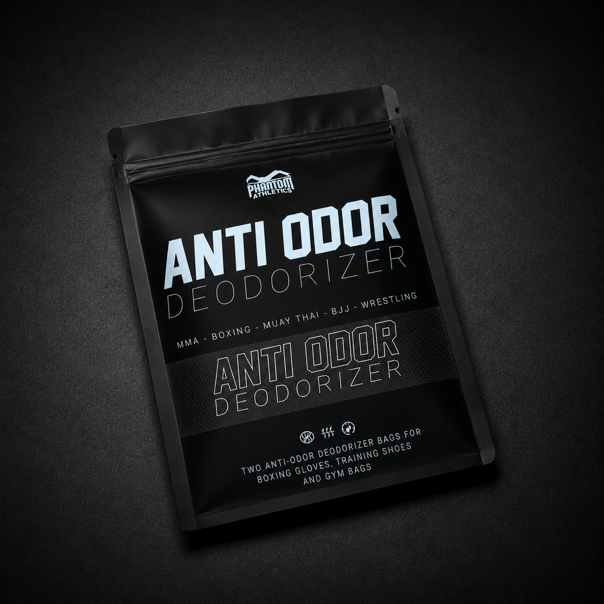 Mit dem Anti-Odor Set von Phantom Athletics bleibt deine Kampfsportausrüstung länger frisch und einsatzbereit. Das Set ist perfekt für Athleten, die regelmäßig trainieren und ihre Handschuhe, Shinpads oder Gear zuverlässig von unangenehmen Gerüchen befreien möchten.
