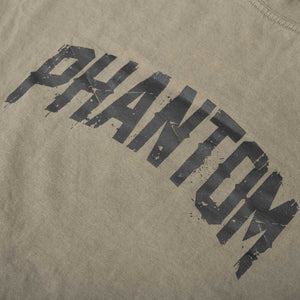 Das Phantom Athletics Oversize T-Shirt Legacy in Sage steht für lässigen Komfort und einen modernen Fighter-Look. Die hochwertige Fightwear eignet sich für ambitionierte Kampfsportler beim Gym-Training, in der Freizeit oder als sportliche Streetwear im Alltag.