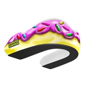 Damage Control Zahnschutz „Doh! Nut“ für Kampfsport von Phantom Athletics – auffälliges Donut‑Design mit erstklassiger Stoßdämpfung durch Damprotech™ Technologie, ideal für MMA, Boxen oder Kickboxen.