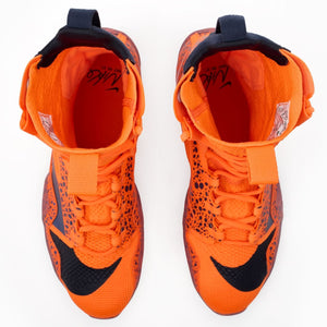 Mit den orangen Nike HyperKO 2 SE Oly Boxschuhen von Phantom Athletics bist du bestens gerüstet für dein nächstes Sparring – für maximale Kontrolle und Geschwindigkeit im Ring.