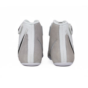 Diese Nike Speedsweep VIII Wrestling Shoes sind ultraleicht und ermöglichen schnelle, kontrollierte Bewegungen beim Training. Ideal für Jiu-Jitsu-Athleten, die auf Performance und Marke setzen.