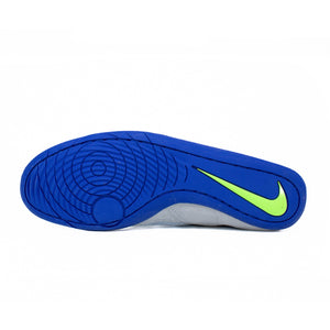Die Nike Speedsweep VIII Ringerschuhe – Grau-Blau-Neon verbinden stylisches, modernes Design mit funktionalen Eigenschaften wie Stabilität und Präzision. Eine erstklassige Wahl für ernsthafte Kampfsportler.