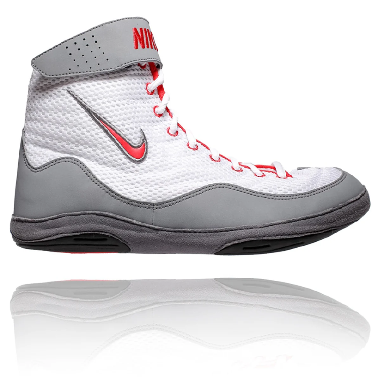 Ringerschuhe Nike Inflict 3 in Weiß, Grau und Rot, ideal für anspruchsvolle Kampfsportler. Diese hochwertigen Schuhe bieten maximale Stabilität, Komfort und eine perfekte Passform für Training und Wettkämpfe im Ringen und Grappling.