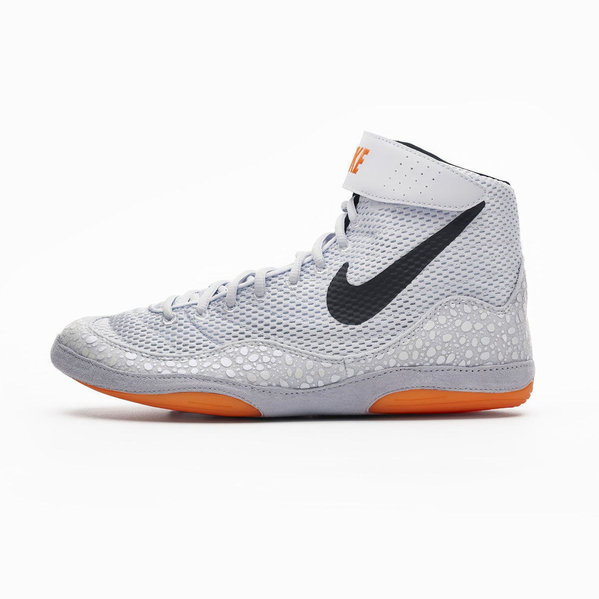 Orange‑schimmernde Phantom Athletics Wrestling‑Shoes Nike Inflict SE Oly mit leichtem, flexiblem Design für maximale Beweglichkeit auf der Matte beim Ringen und MMA‑Training.
