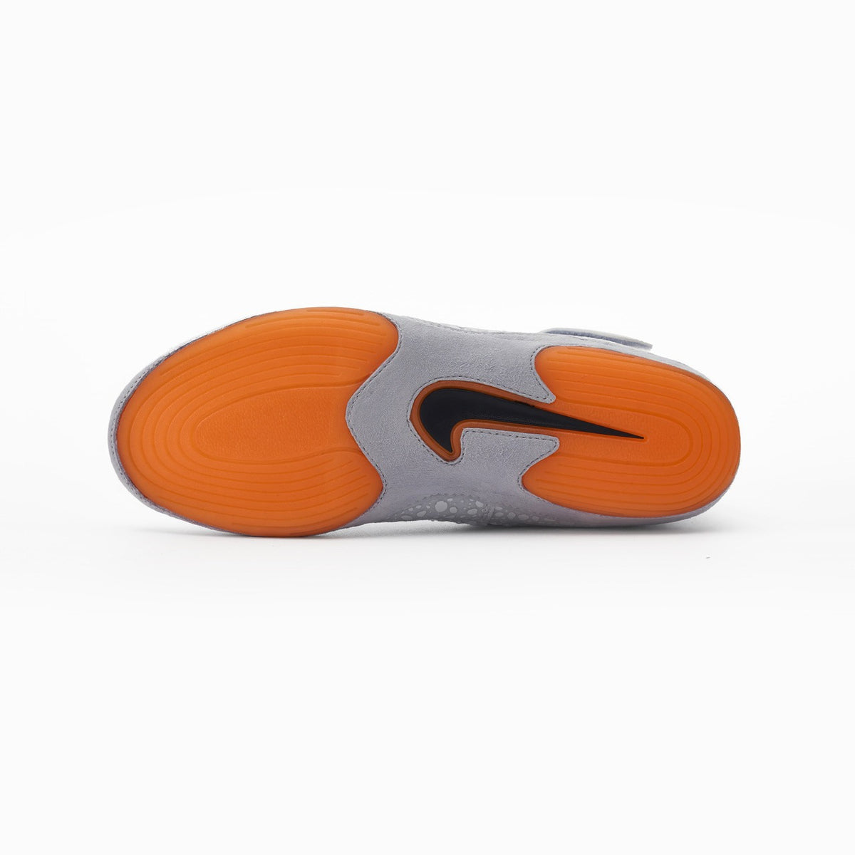 Professionelle Inflict SE Wrestling Shoes in kräftigem Orange mit schlankem Profil für Komfort und Performance bei Turnieren und Wettkampf‑Vorbereitung.