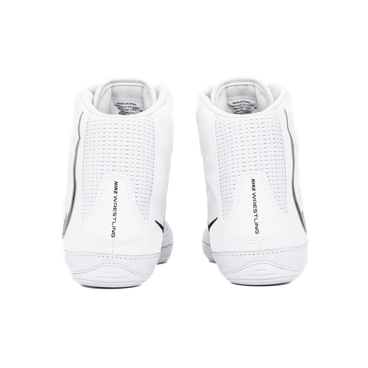 Die Nike Inflict 4 Ringerschuhe sind eine Top-Wahl für Athleten im Ringen, MMA und Grappling. Dank ihrer stabilen Sohle bieten sie sicheren Halt und optimale Bewegungsfreiheit im Training und Wettkampf.