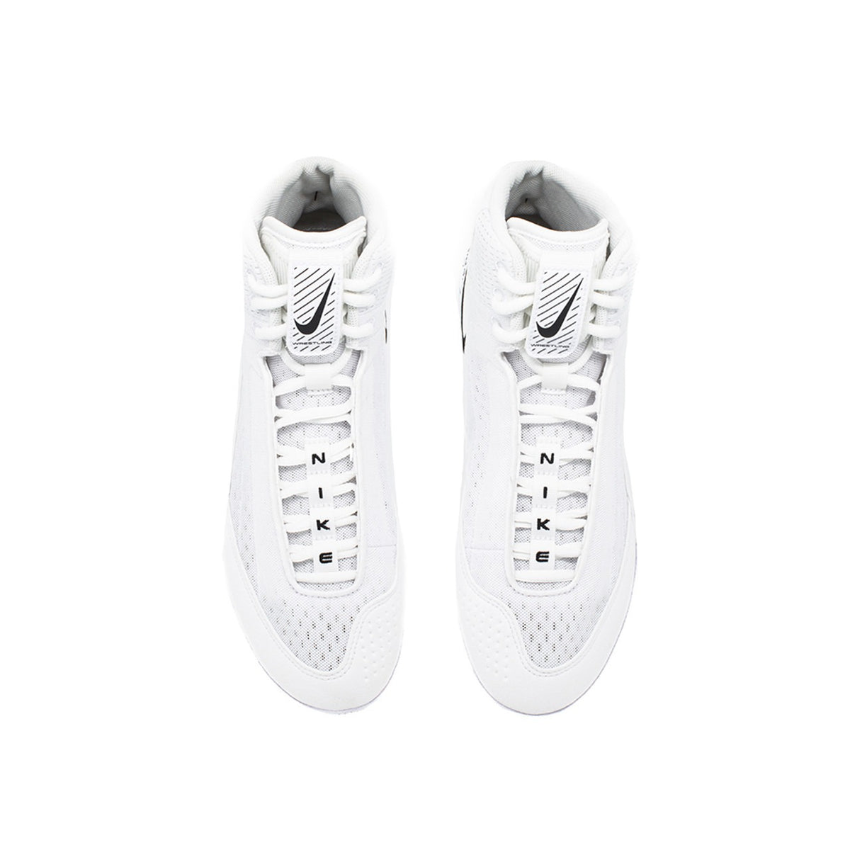 Hochwertige Ringerschuhe wie die Nike Inflict 4 sind unverzichtbar für ambitionierte Kampfsportler. Ihr Design in Weiß kombiniert Stil, Komfort und Funktion für Ringen, MMA und Grappling.