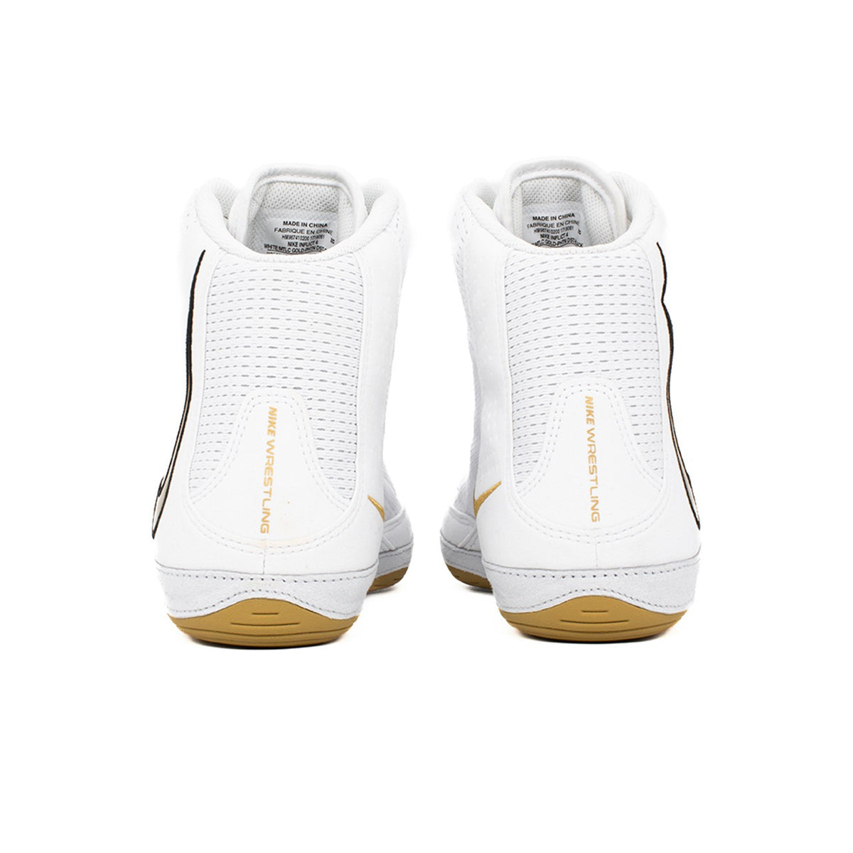 Die Nike Inflict 4 Ringerschuhe sind prototypische Performance für den Wettkampf im Ringen oder MMA. Ihre gold-akzentuierte Gestaltung signalisiert Qualität, während ihre Konstruktion maximale Kontrolle garantiert.