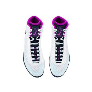 Die Nike Inflict 4 in White/Hyper Violet sind exzellente Trainingsschuhe für Sparring und Wettkampf, die Qualität auf Profi-Niveau liefern. Ihr tiefes Profil und die reaktionsfreudige Sohle unterstützen dynamische Techniken im Ringen und Grappling.