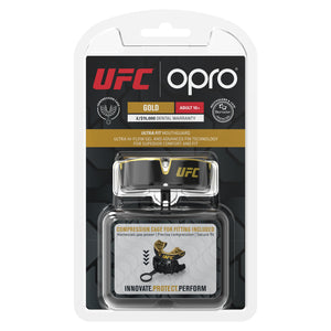 Der OPRO UFC Gold Level Zahnschutz in Schwarz kombiniert erstklassige Stoßdämpfung mit einem ergonomischen Design für optimalen Tragekomfort. Perfekt geeignet für intensives Training und Wettkämpfe im Kampfsport, bietet dieser Mundschutz zuverlässigen Schutz und Bewegungsfreiheit. Ein Muss für jeden ernsthaften Kämpfer.