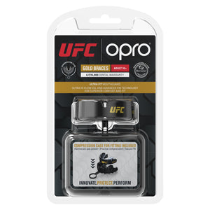 Hochwertiger OPRO Mundschutz aus der UFC Gold Serie – passt sich perfekt an Zahnspangen an und schützt zuverlässig bei intensiven Sparrings. Mit stoßdämpfender Struktur, antibakterieller Beschichtung und komfortabler Passform für den Kampfsport.