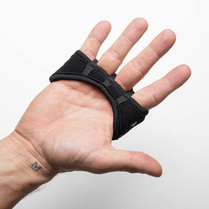 FASTWRAPS Pads von Phantom Athletics – Flexible und atmungsaktive Zusatzpolsterung für Boxbandagen, geeignet für alle Kampfsportarten wie Boxen, Muay Thai oder MMA.