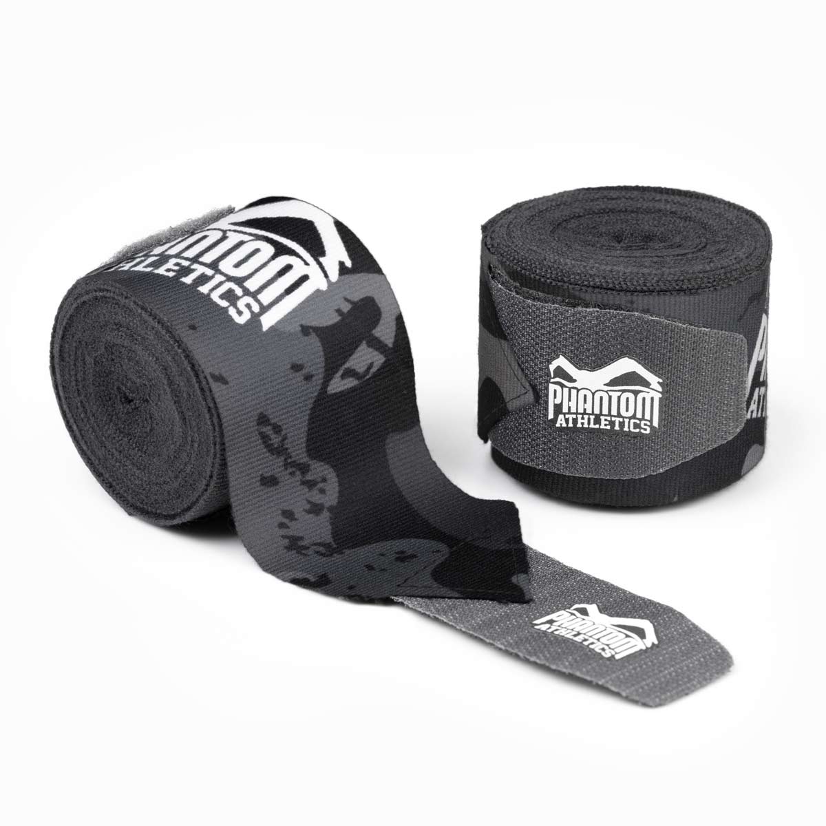 Die Boxbandagen Camo von Phantom Athletics sind ideal für Boxtraining, Kickboxen, Muay Thai und MMA. Sie stabilisieren Handgelenk und Knöchel optimal und bieten Schutz bei jedem Kampfsport-Workout.