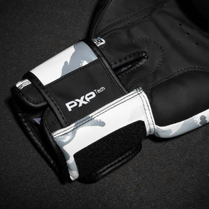 Mit den Apex Whiteout Gloves von Phantom Athletics trainierst du auf professionellem Niveau. Ergonomische Passform und starke Dämpfung sorgen für Schutz und Unterstützung bei jedem Schlag.