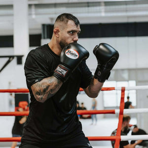 Robuste Boxhandschuhe BG1 in Schwarz von Phantom Athletics – perfekte Kombination aus Schutz, Komfort und Leistung.