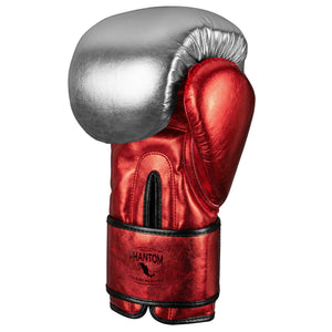 Robuste Phantom Athletics Boxing Gloves MEXICO in Silber und Rot, entwickelt für kraftvolle Schlagkombinationen im Gym, komfortables Training und maximale Performance beim Sparring.
