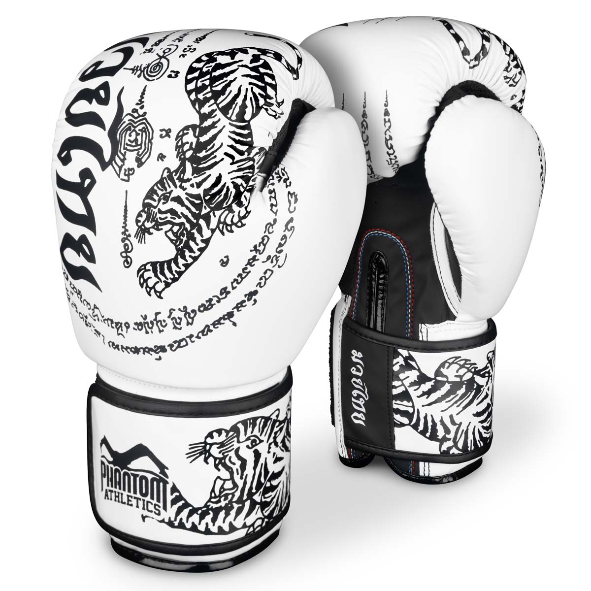 Gants de boxe Phantom Muay Thai avec imprimé thaïlandais en blanc/noir.
