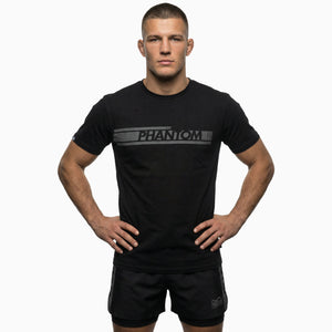 Athletisches T-Shirt APEX 2 Black von Phantom Athletics für MMA-Training, Sparring und Fitness mit atmungsaktivem Materialmix für beste Performance.