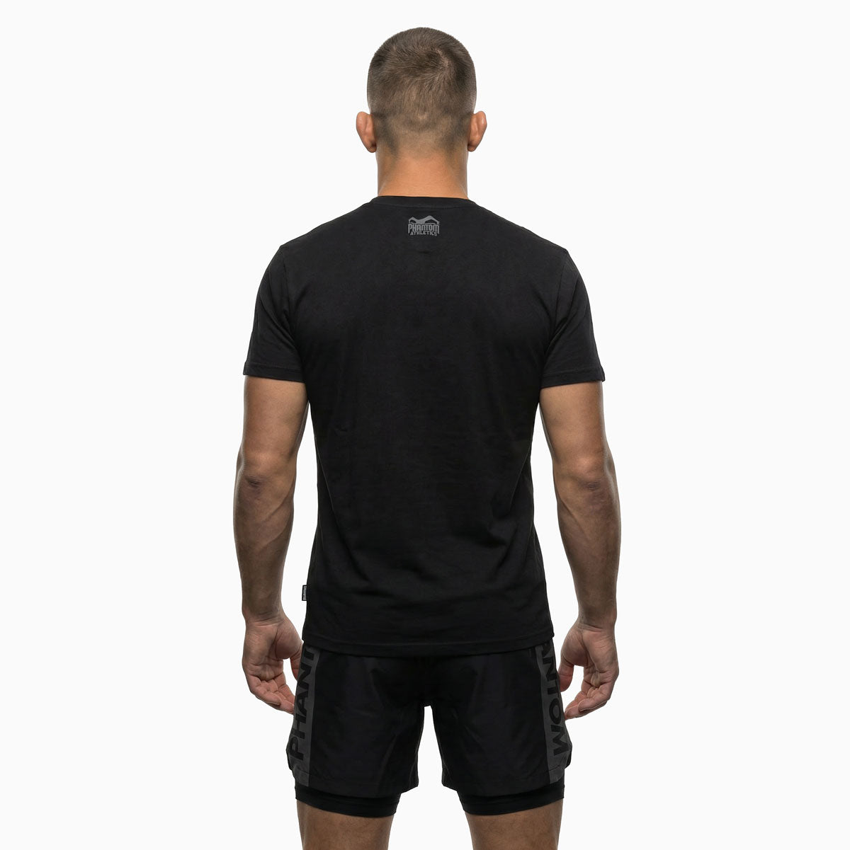 Hochwertiges Phantom Athletics APEX 2 T-Shirt in Schwarz, ideal für Kampfsport, Boxen und Muay Thai Training mit sportlichem, körpernahem Schnitt.