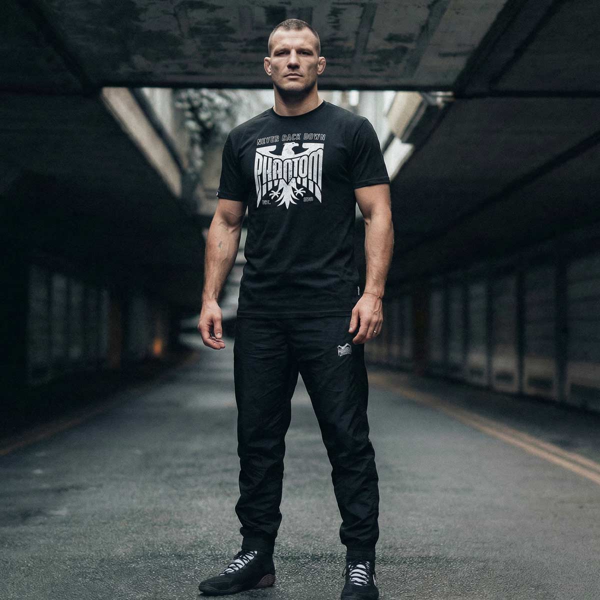 T-Shirt Germany NBD 25 Black von Phantom Athletics mit großem „Never Back Down“ Germany-Print, ideal für MMA-Training und intensive Sparring-Sessions.