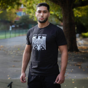 Kampfsport‑T‑Shirt Germany NBD Black von Phantom Athletics – stilvolles Deutschland‑Design mit „NEVER BACK DOWN“ Schriftzug, optimal für Gym‑ und Sparring‑Sessions.