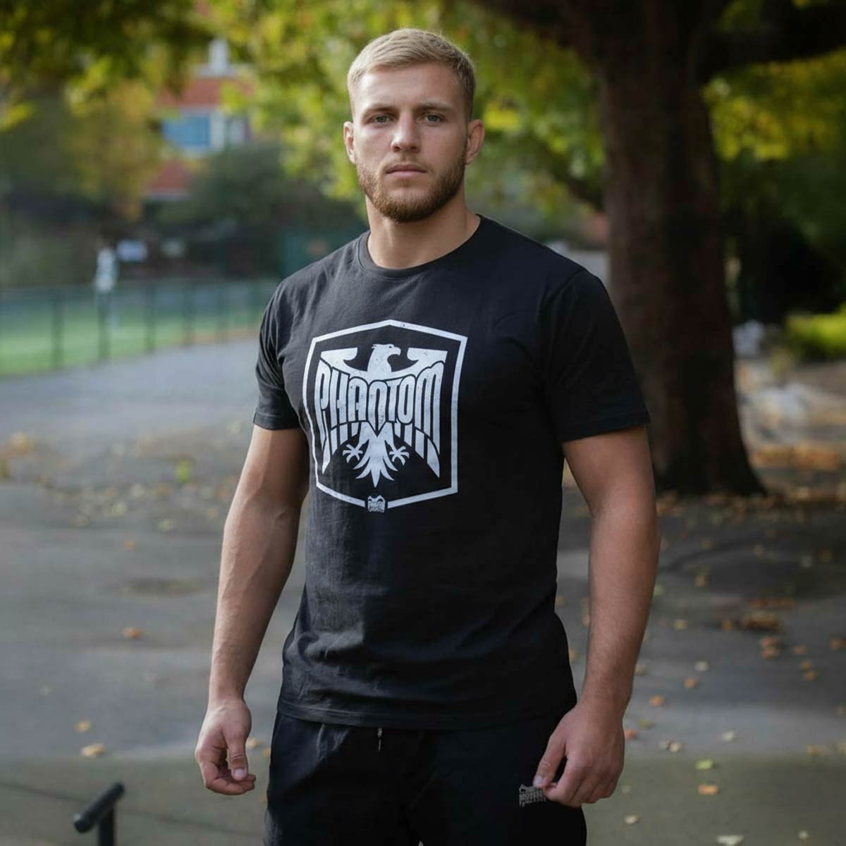 Phantom Athletics „Germany“ T‑Shirt in Schwarz – atmungsaktives Performance‑Material kombiniert mit Deutschland‑Motiv, ideal für Trainings‑, Sparring‑ oder Lifestyle‑Einsatz im Kampfsport.
