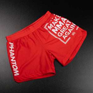 Hochwertige MMA-Shorts von Phantom Athletics im Fusion-R-Stil mit inspirierendem „Make MMA Great Again“-Motto. Entwickelt für maximale Performance und Komfort im Kampfsport.