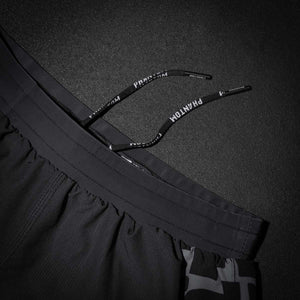 Ob No-Gi Brazilian Jiu-Jitsu, MMA Sparring oder Techniktraining – diese Fightshorts sitzen sicher und bieten dir volle Leistung. Perfekt für harte und dynamische Kampfsporteinheiten.