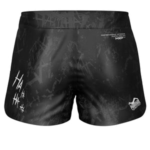 Mit ihrem schlichten, kraftvollen Design sind diese Phantom Athletics Shorts die ideale Wahl für anspruchsvolle Kämpfer. Ob im Standkampf oder am Boden – diese Fightshorts halten jeder Herausforderung stand.