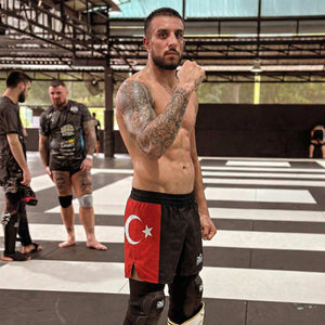 Fightshorts FUSION-R - Team Turkey - Schwarz