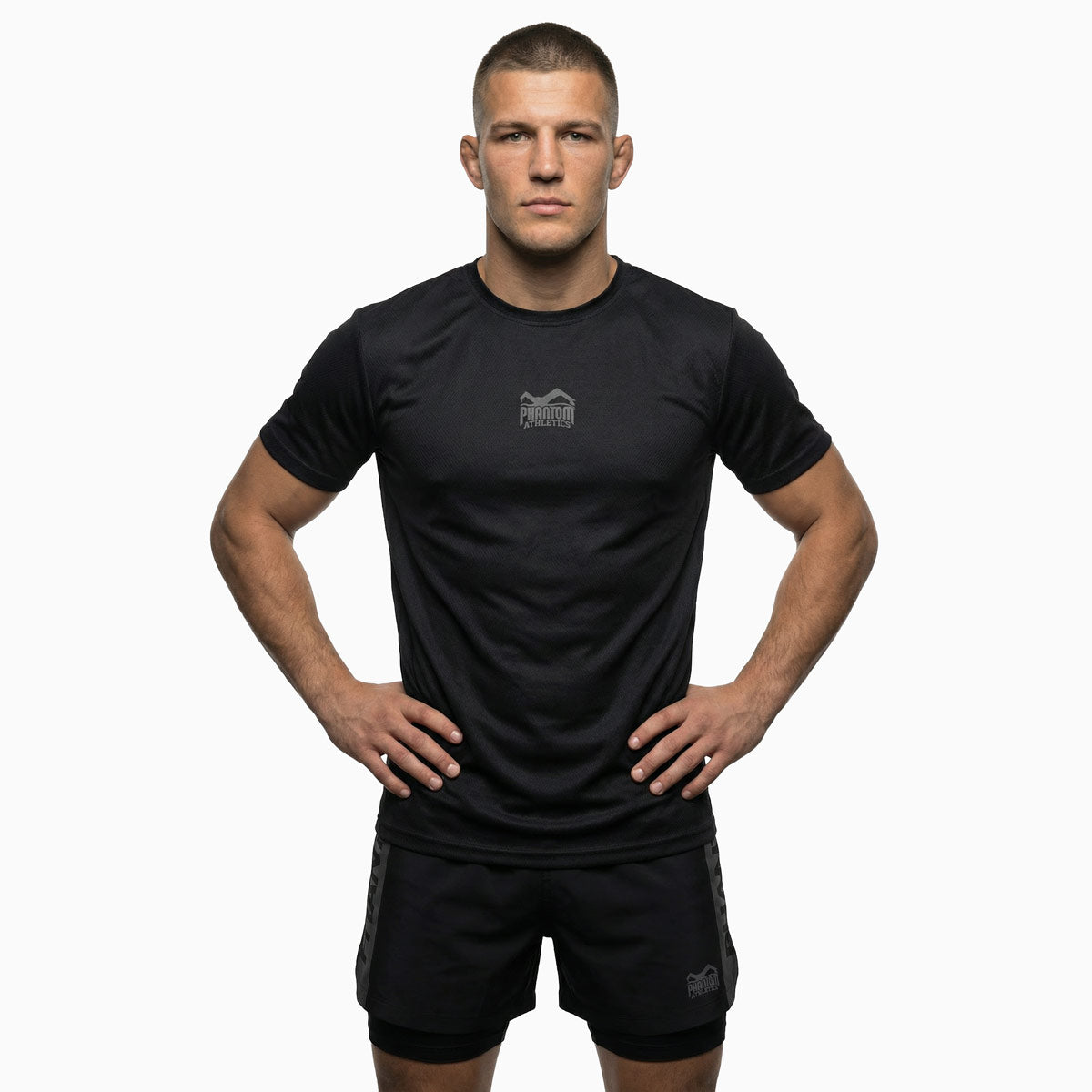 Hochwertiges Kampfsport-Trainingsshirt von Phantom Athletics für Boxen, Kickboxen und Jiu-Jitsu, das leicht, reißfest und elastisch für maximale Bewegungsfreiheit ist.